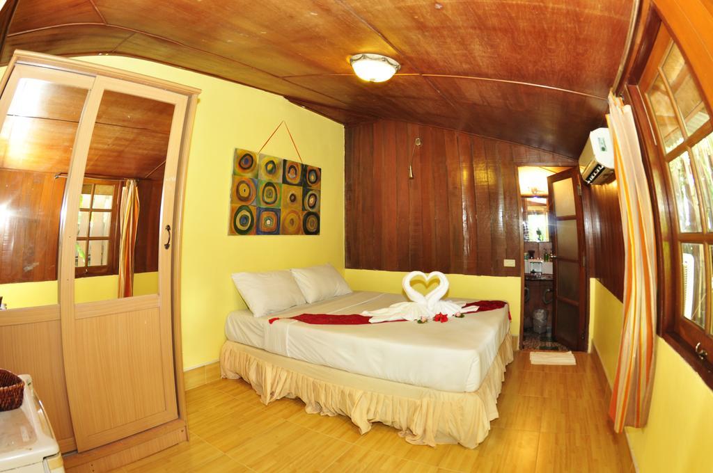 Baia Baia Resort Phi Phi Don Exterior photo