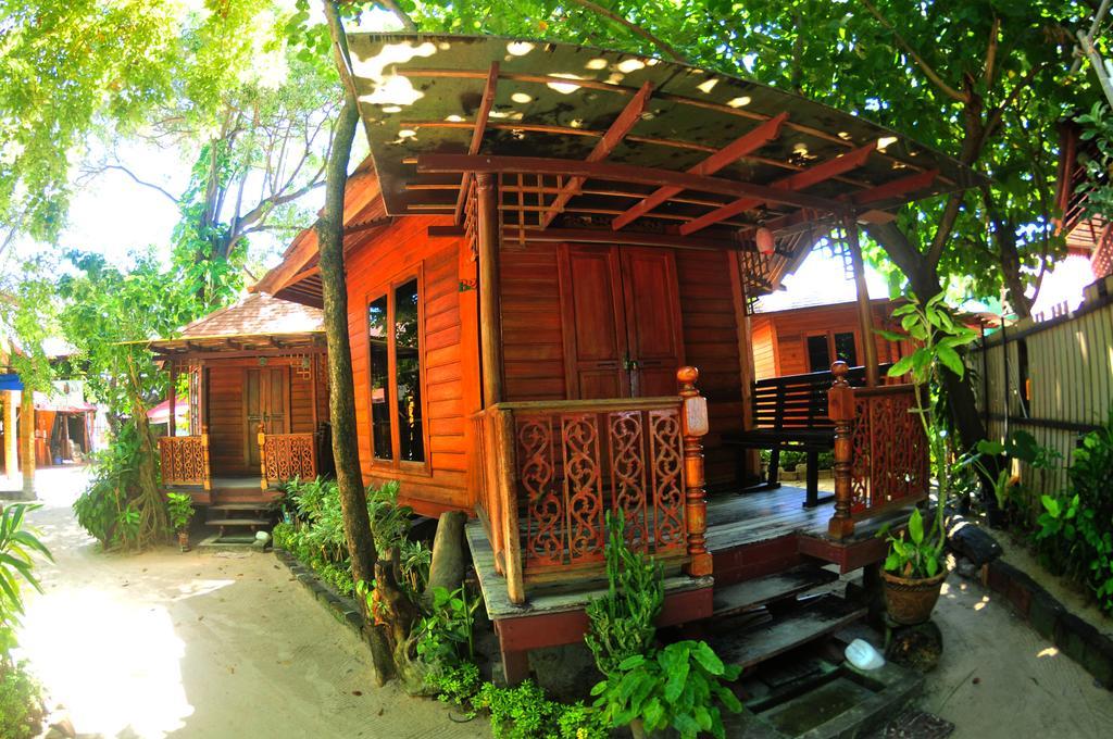 Baia Baia Resort Phi Phi Don Exterior photo